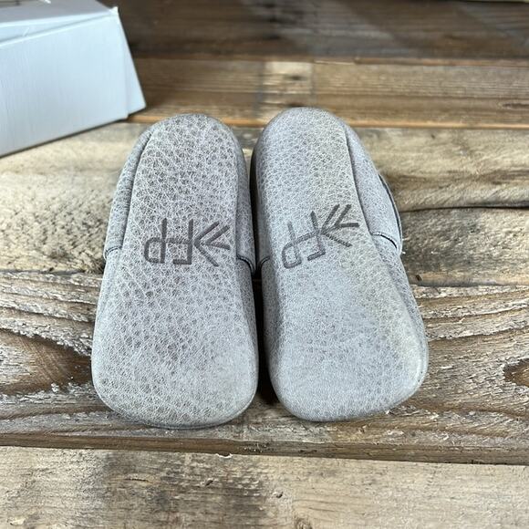 Freshly Picked Salt Flats City Moc - Gray Leather - 3 - New in box - Picture 7 of 8